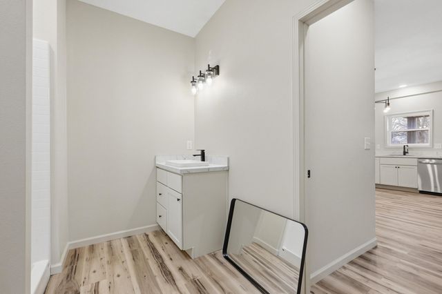 8240 County Loop 202, Joplin, MO 64801