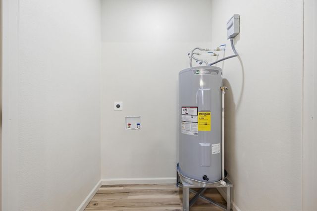 8240 County Loop 202, Joplin, MO 64801