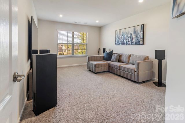 13017 Eagle Oak Drive, Charlotte, NC 28278