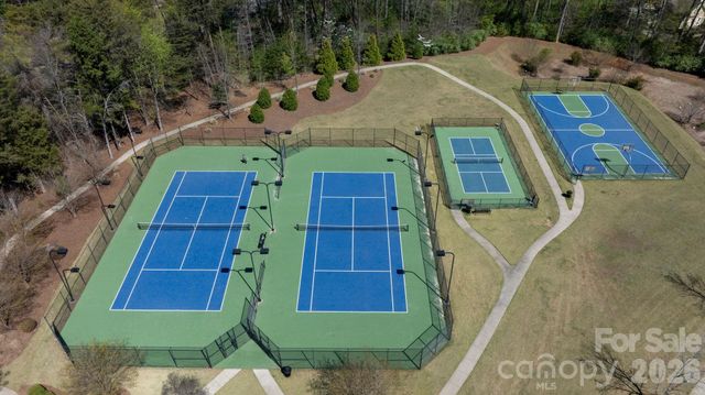 13017 Eagle Oak Drive, Charlotte, NC 28278