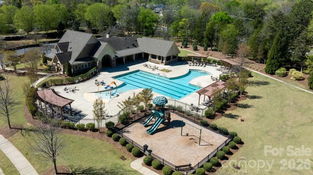 13017 Eagle Oak Drive, Charlotte, NC 28278