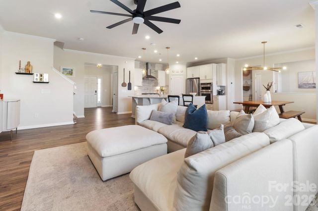 13017 Eagle Oak Drive, Charlotte, NC 28278