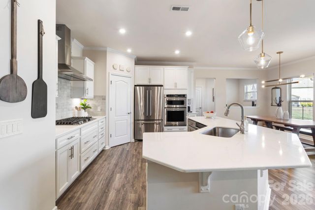 13017 Eagle Oak Drive, Charlotte, NC 28278