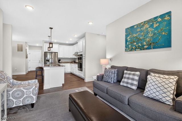 1 Vanderbilt Blvd 303, Florham Park Boro, NJ 07932