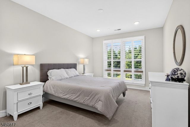 1 Vanderbilt Blvd 303, Florham Park Boro, NJ 07932