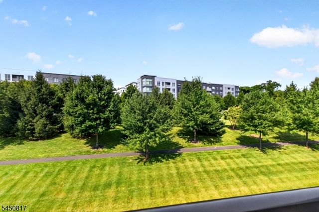 1 Vanderbilt Blvd 303, Florham Park Boro, NJ 07932