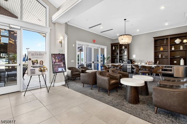 1 Vanderbilt Blvd 303, Florham Park Boro, NJ 07932
