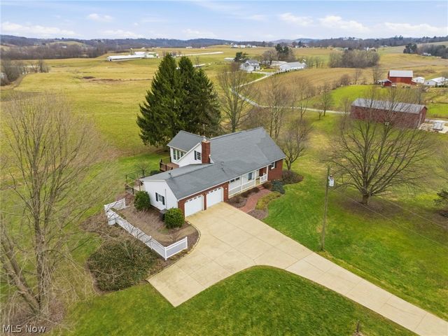 4860 SW Lebanon Road, Dalton, OH 44618