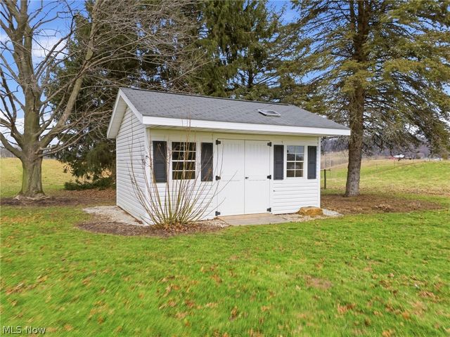 4860 SW Lebanon Road, Dalton, OH 44618