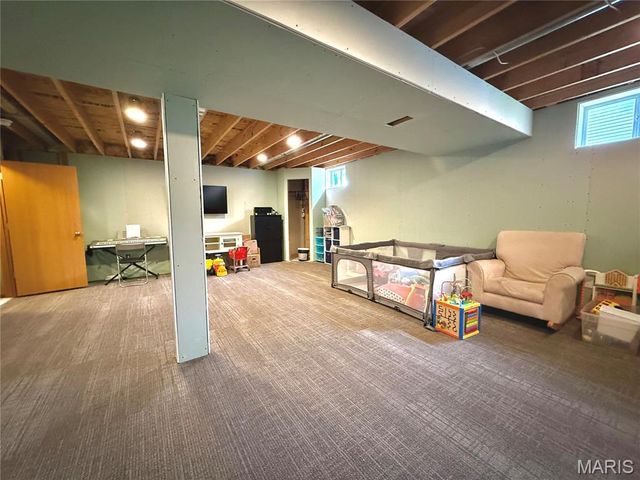 304 Parkway Drive, Troy, MO 63379