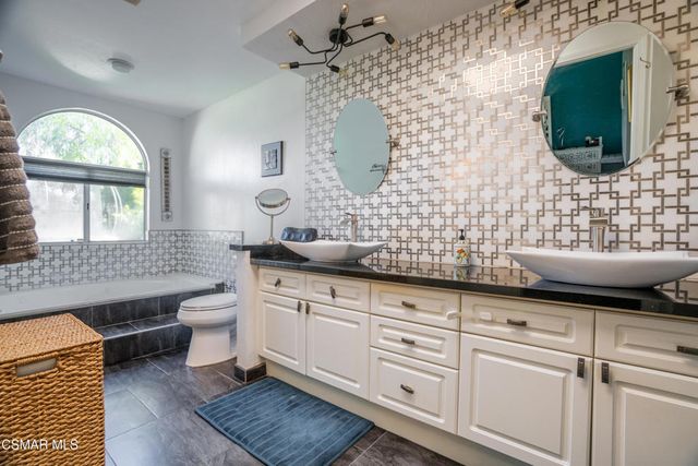 1016 Cactus Court, Newbury Park, CA 91320