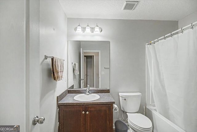 73 Mill Pond Lane SE, Ludowici, GA 31316