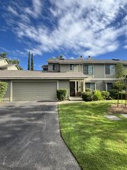 4727 E Alamos Avenue # 122, Fresno, CA 93726