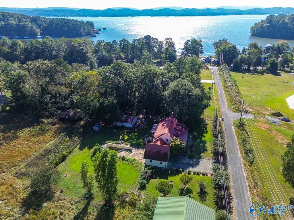 116 Substation Road, Scottsboro, AL 35769