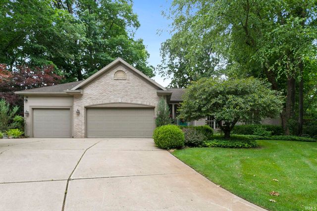 50743 Hidden Forest Drive, South Bend, IN 46628