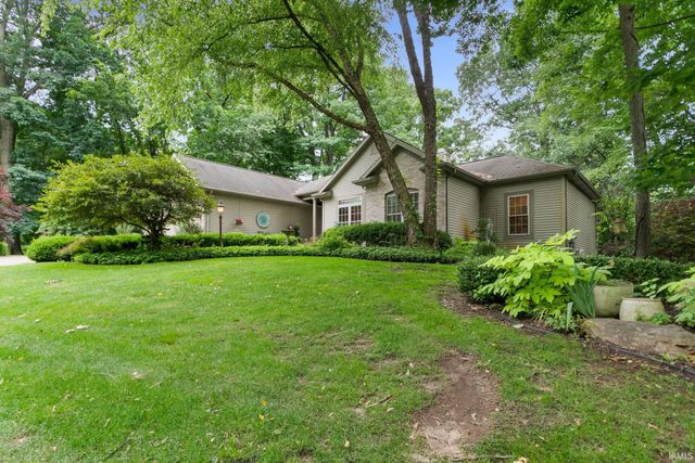 50743 Hidden Forest Drive, South Bend, IN 46628