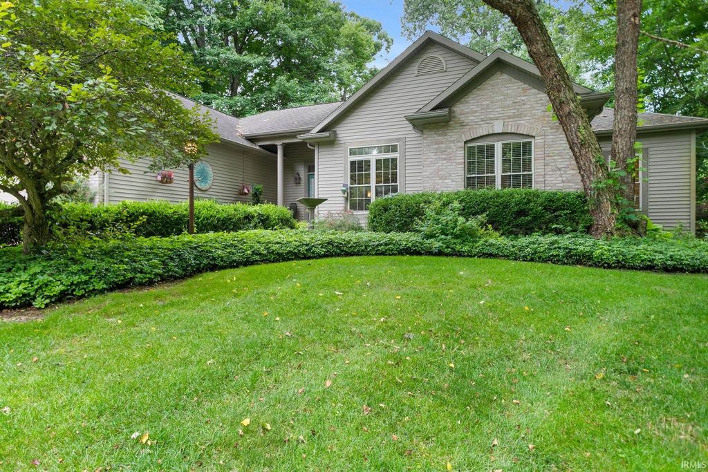 50743 Hidden Forest Drive, South Bend, IN 46628
