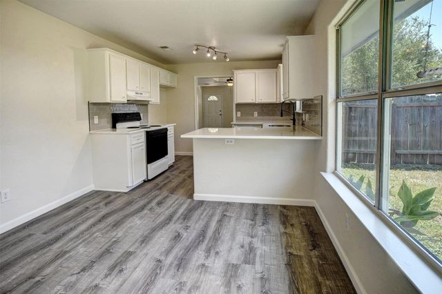 201 maynard ST, Bastrop, TX 78602