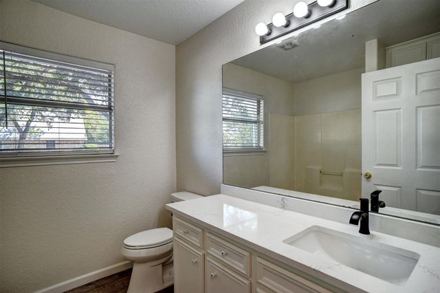 201 maynard ST, Bastrop, TX 78602