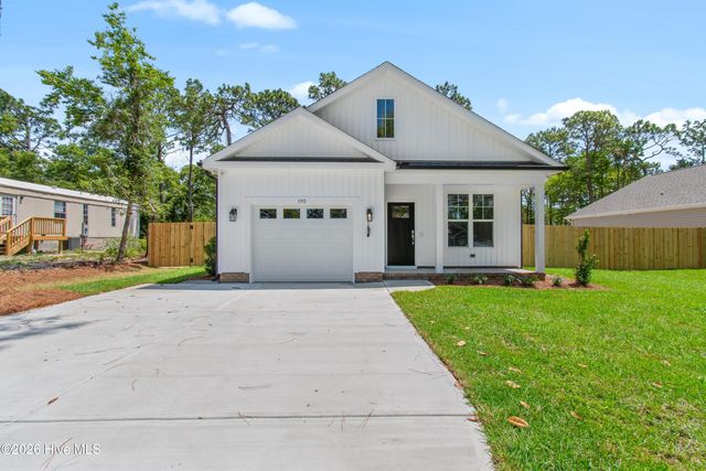 192 Elm Road, Southport, NC 28461