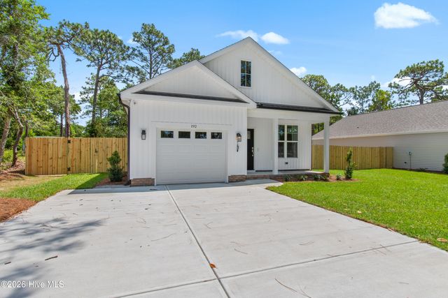 192 Elm Road, Southport, NC 28461