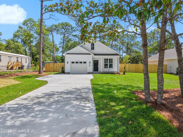 192 Elm Road, Southport, NC 28461
