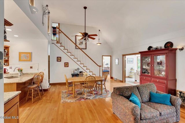 6 Steamboat Landing, Waterford, NY 12188