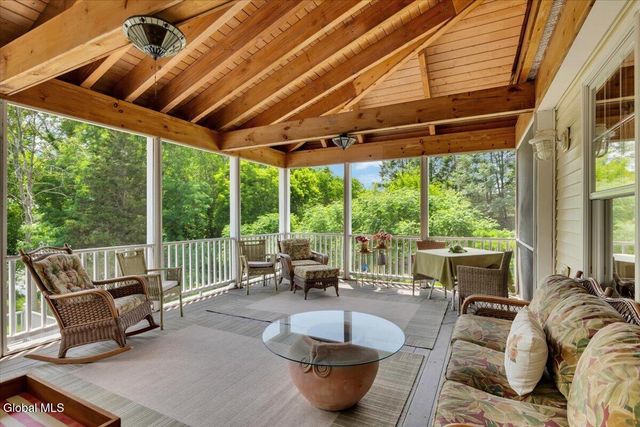 6 Steamboat Landing, Waterford, NY 12188