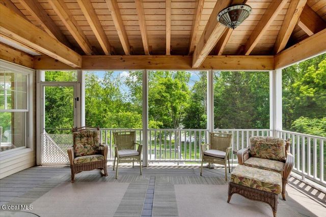 6 Steamboat Landing, Waterford, NY 12188