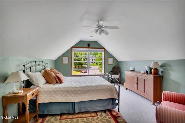 6 Steamboat Landing, Waterford, NY 12188