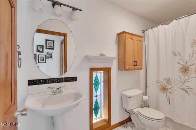 6 Steamboat Landing, Waterford, NY 12188