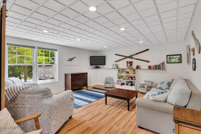 6 Steamboat Landing, Waterford, NY 12188