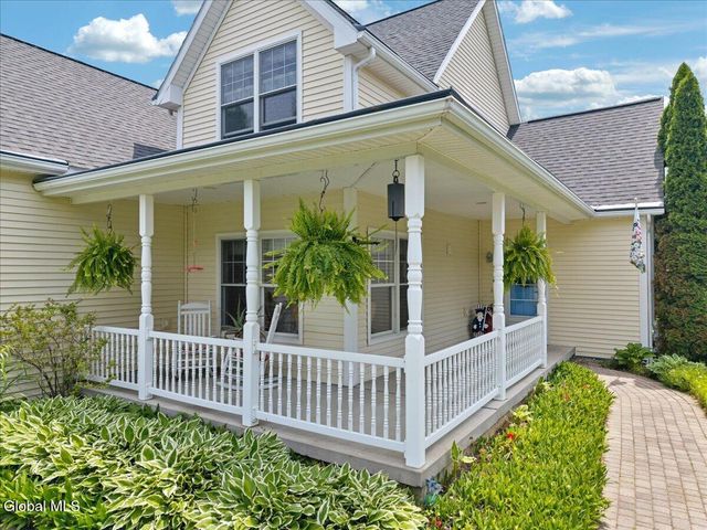6 Steamboat Landing, Waterford, NY 12188