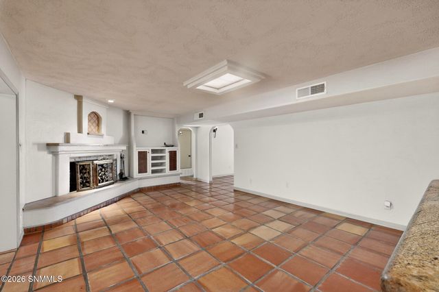 3002 Broadmoor Drive, Las Cruces, NM 88001