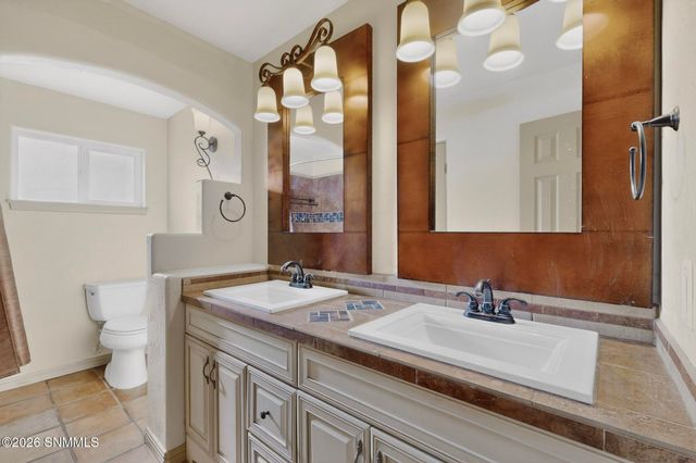 3002 Broadmoor Drive, Las Cruces, NM 88001