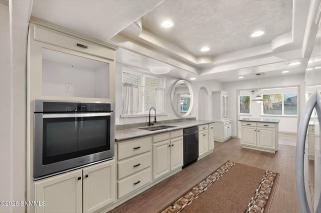 3002 Broadmoor Drive, Las Cruces, NM 88001