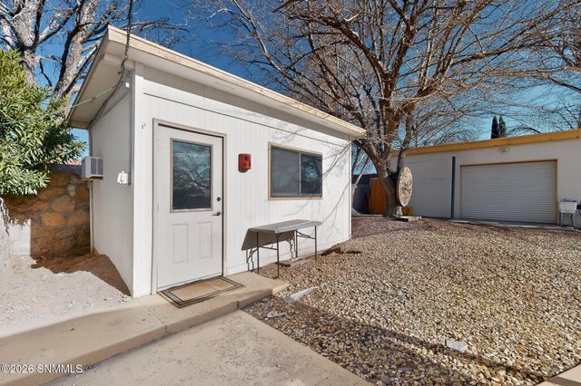 3002 Broadmoor Drive, Las Cruces, NM 88001