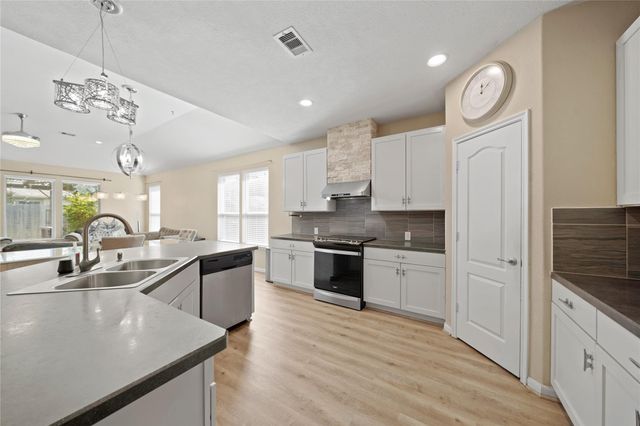 11022 Jacob Crossing Drive, Richmond, TX 77406