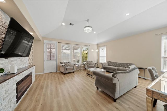 11022 Jacob Crossing Drive, Richmond, TX 77406