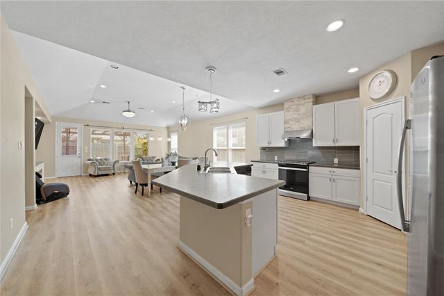 11022 Jacob Crossing Drive, Richmond, TX 77406