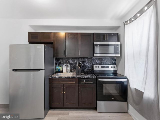 3054 N 10TH ST, Philadelphia, PA 19133