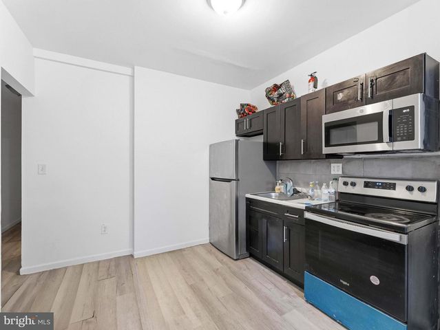 3054 N 10TH ST, Philadelphia, PA 19133