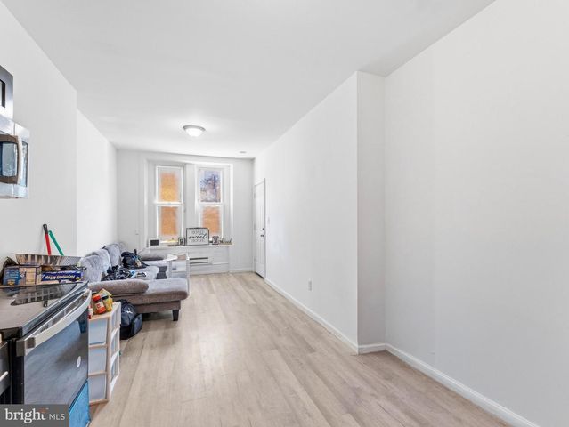 3054 N 10TH ST, Philadelphia, PA 19133