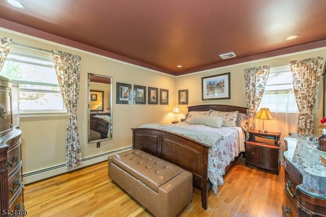 1 Eldridge Rd, Parsippany-troy Hills Twp., NJ 07878