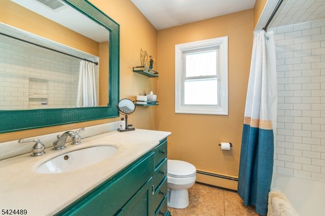 1 Eldridge Rd, Parsippany-troy Hills Twp., NJ 07878