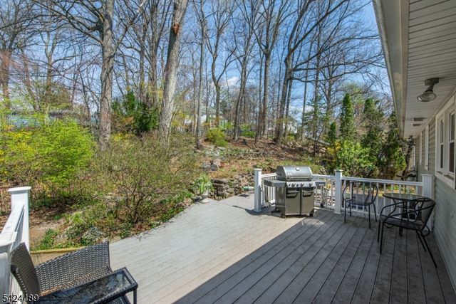 1 Eldridge Rd, Parsippany-troy Hills Twp., NJ 07878