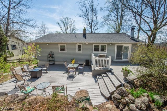 1 Eldridge Rd, Parsippany-troy Hills Twp., NJ 07878