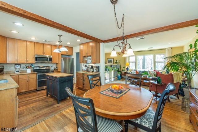 1 Eldridge Rd, Parsippany-troy Hills Twp., NJ 07878