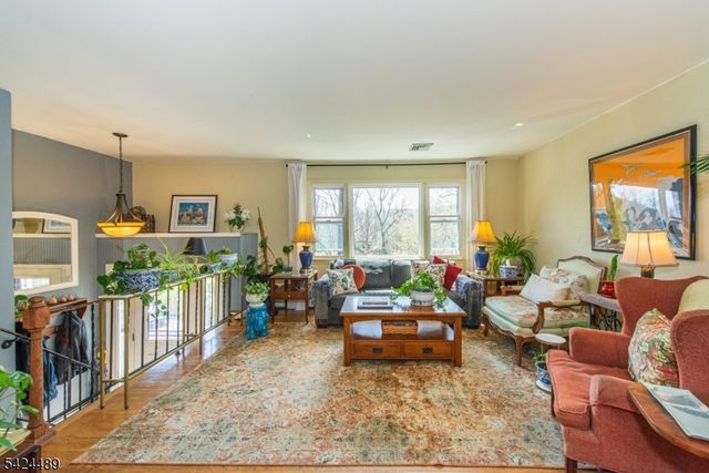 1 Eldridge Rd, Parsippany-troy Hills Twp., NJ 07878