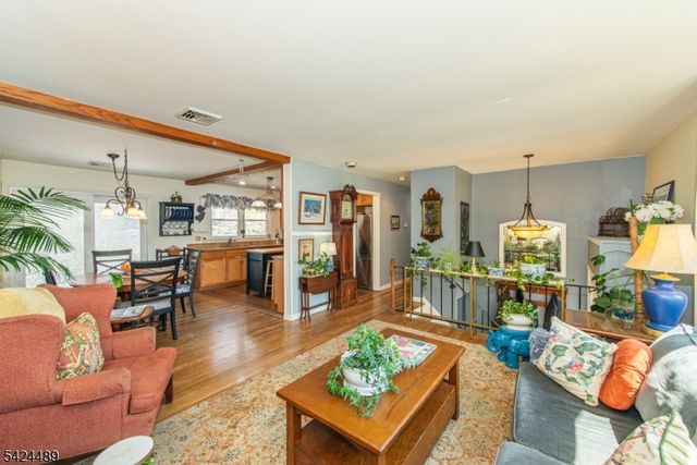 1 Eldridge Rd, Parsippany-troy Hills Twp., NJ 07878